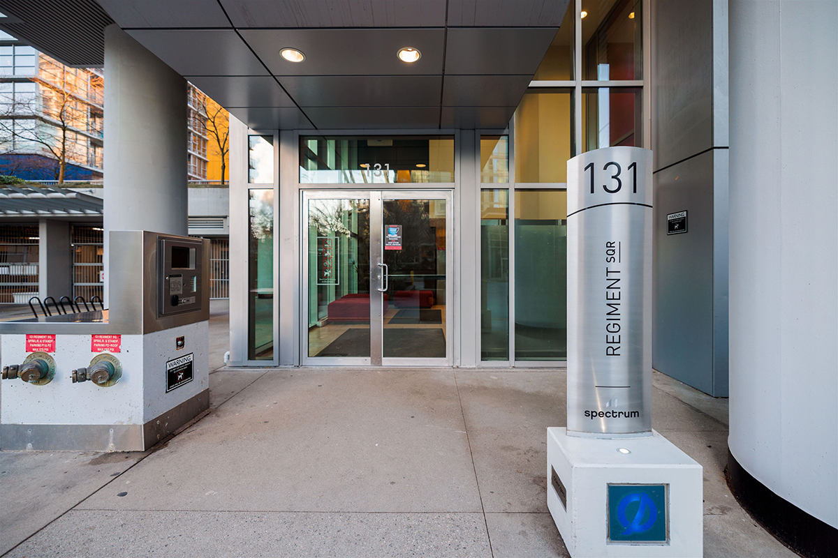 602 131 Regiment Square, Vancouver 27