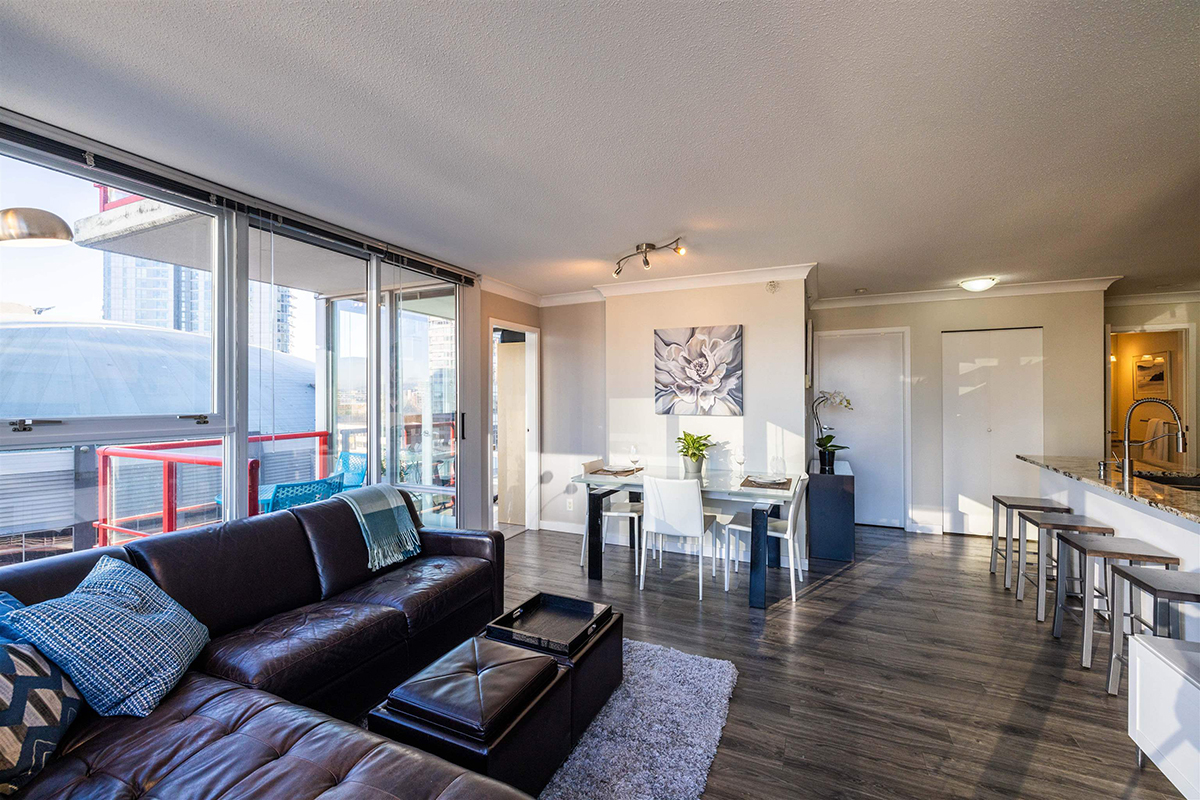 602 131 Regiment Square, Vancouver 7
