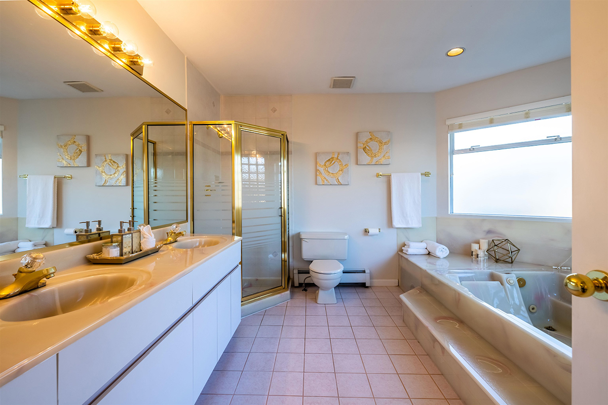 10191 Hall Avenue, Richmond 25