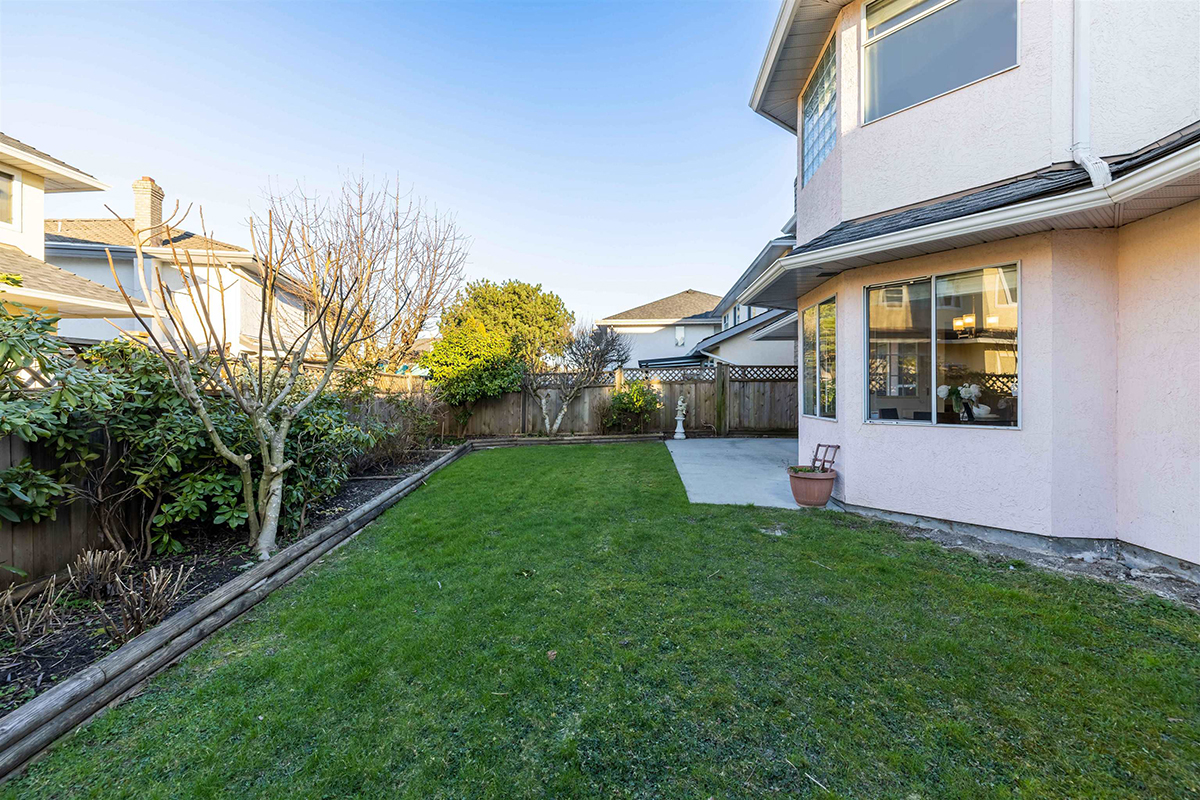 10191 Hall Avenue, Richmond 34