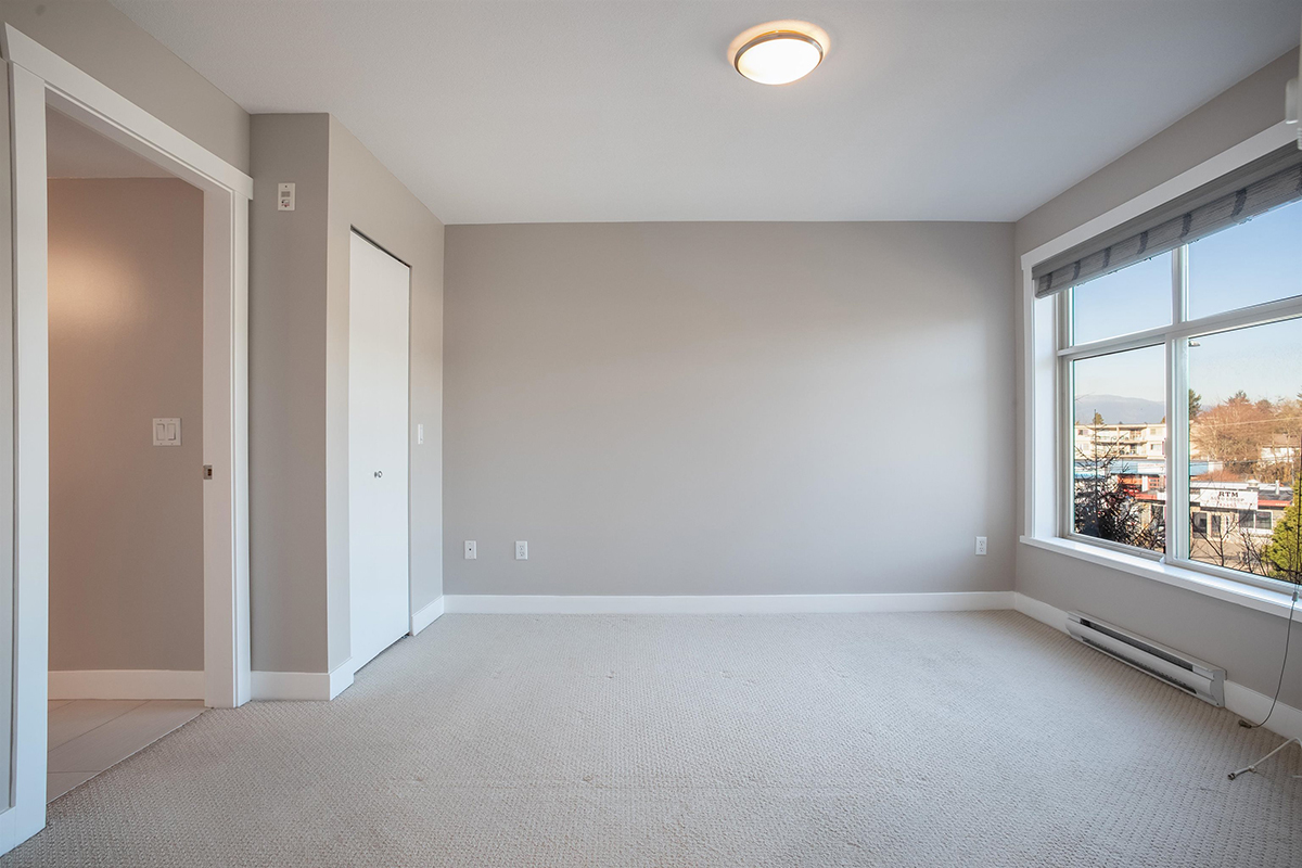 301 13555 Gateway Drive, Surrey 13