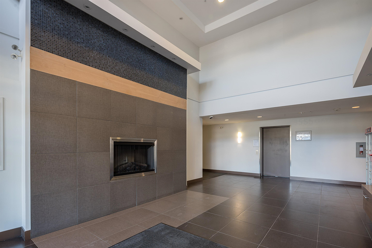 301 13555 Gateway Drive, Surrey 2