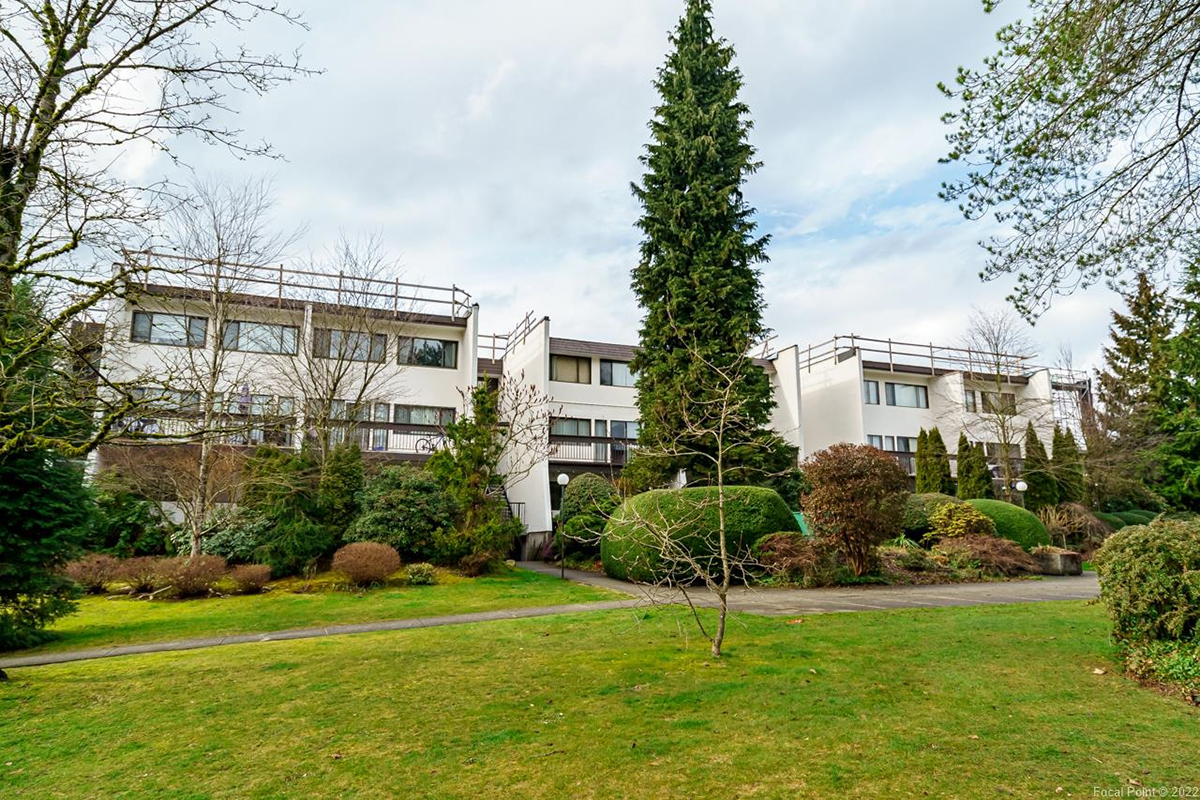 3 7353 Montecito Drive, Burnaby 17