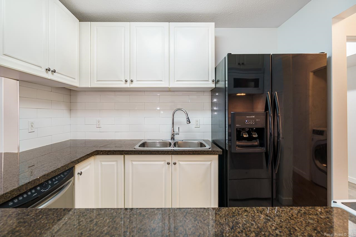 3 7353 Montecito Drive, Burnaby 4