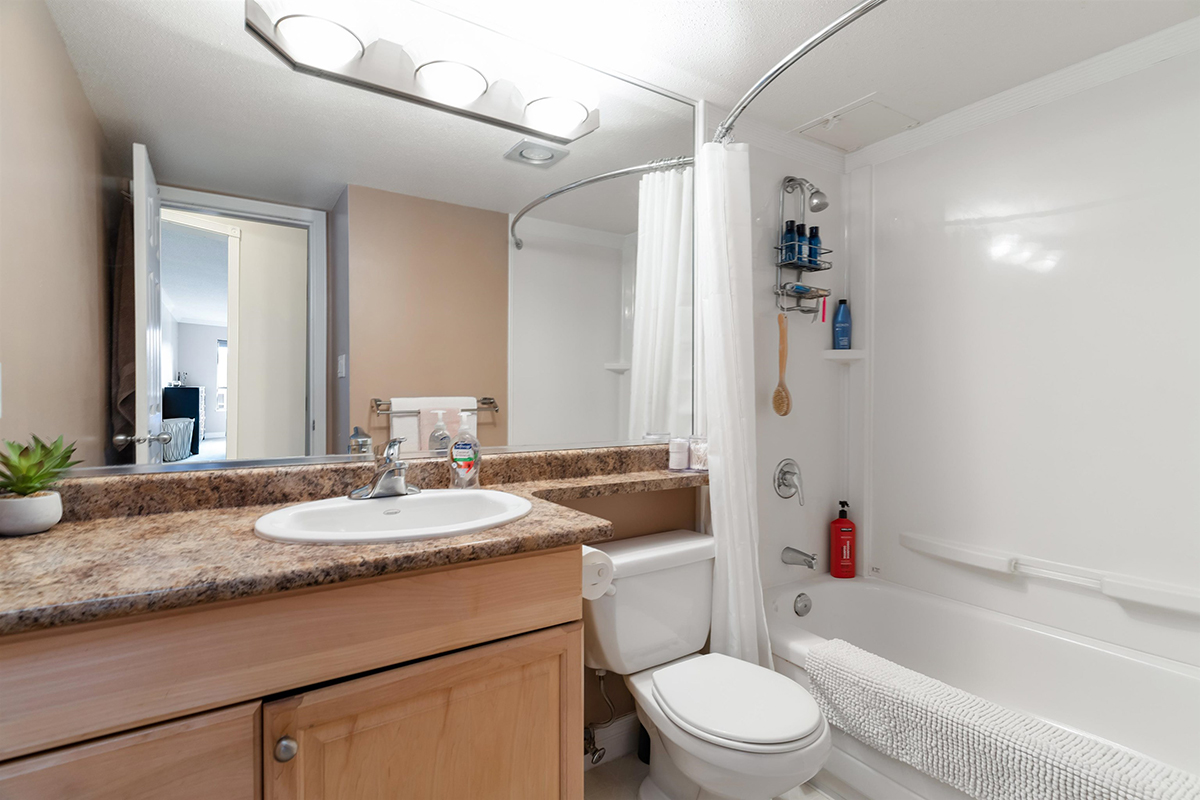 206 7300 Moffatt Road, Richmond 16