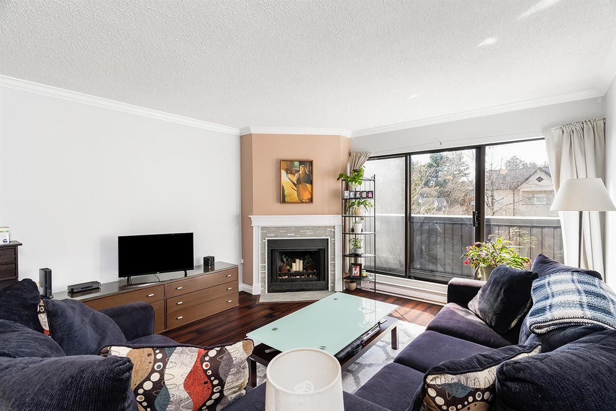206 7300 Moffatt Road, Richmond 2