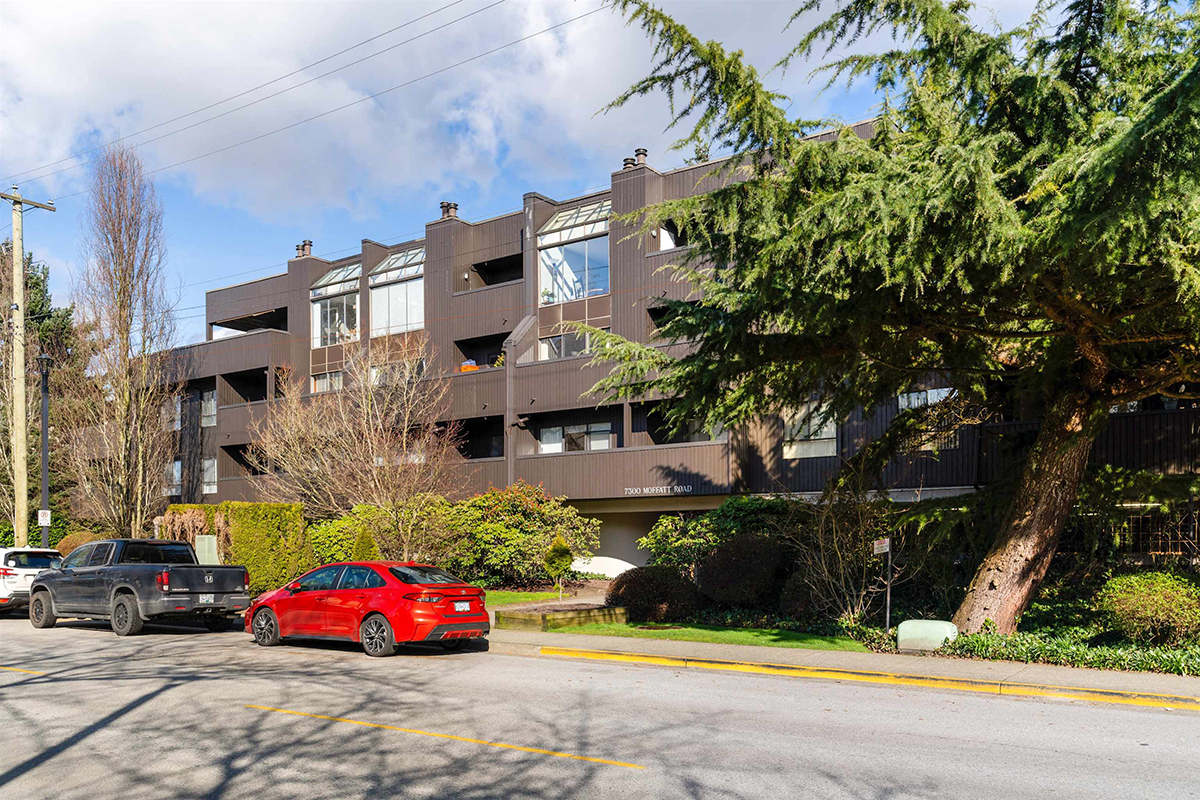 206 7300 Moffatt Road, Richmond 27