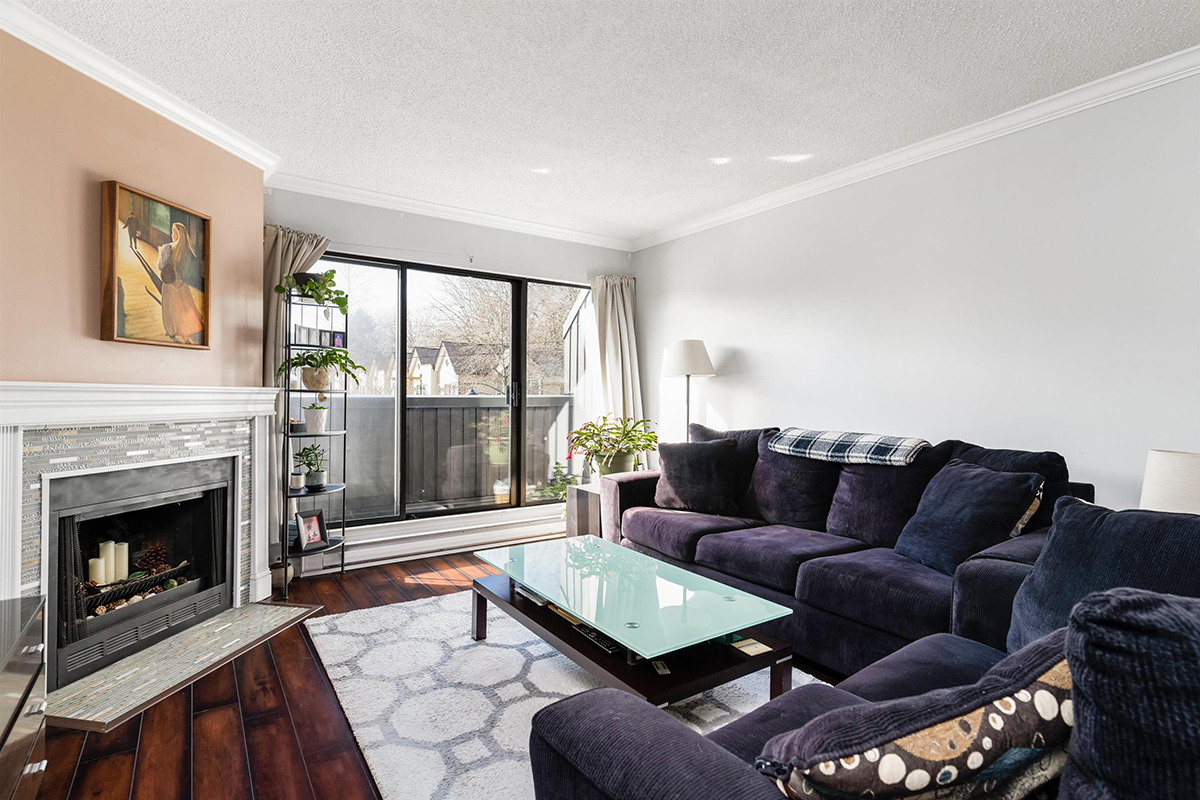 206 7300 Moffatt Road, Richmond 3
