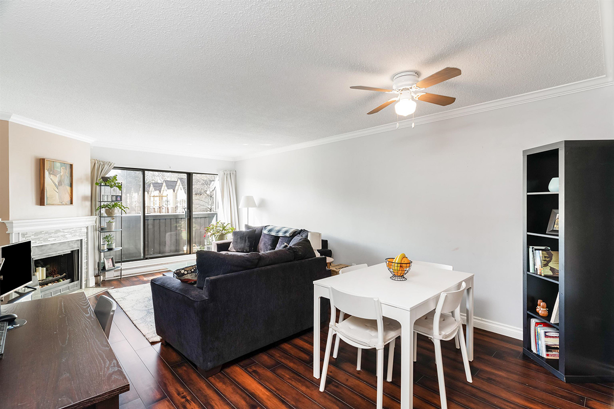 206 7300 Moffatt Road, Richmond 9