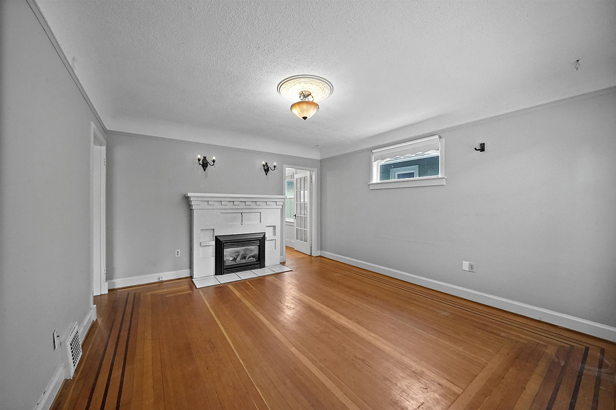 3904 E Pender Street, Burnaby 2