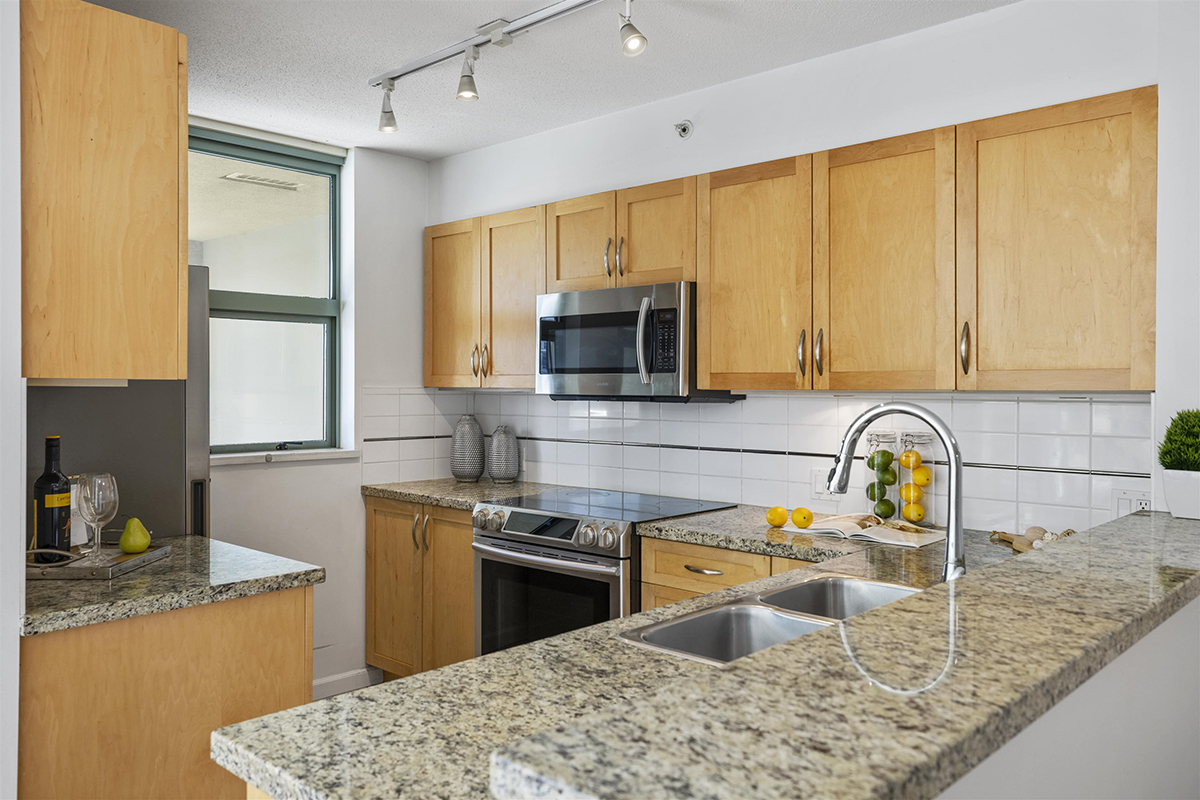 501 4380 Halifax Street, Burnaby 14