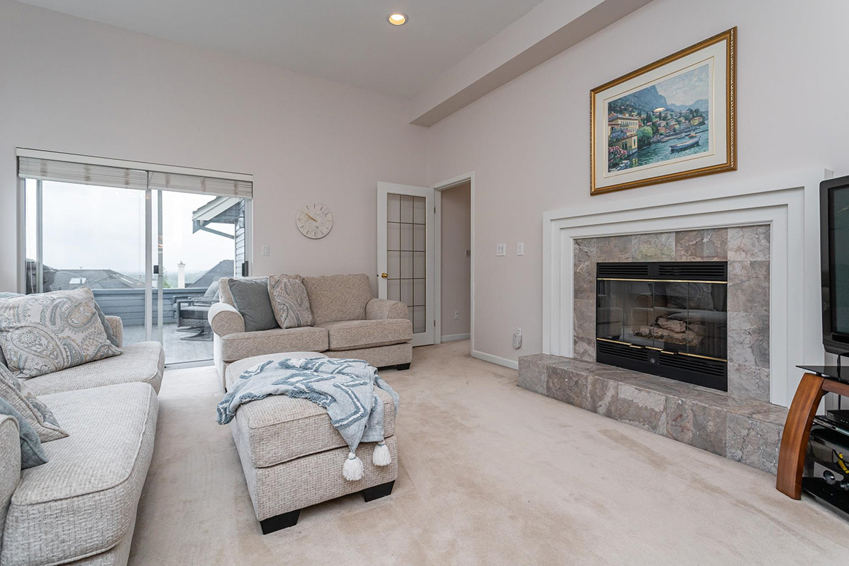 2251 Sorrento Drive, Coquitlam 15