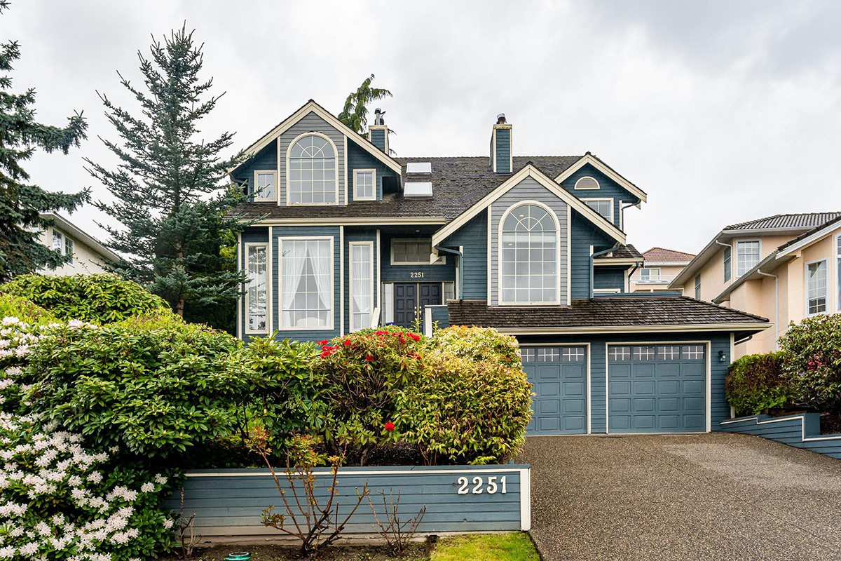 2251 Sorrento Drive, Coquitlam 2