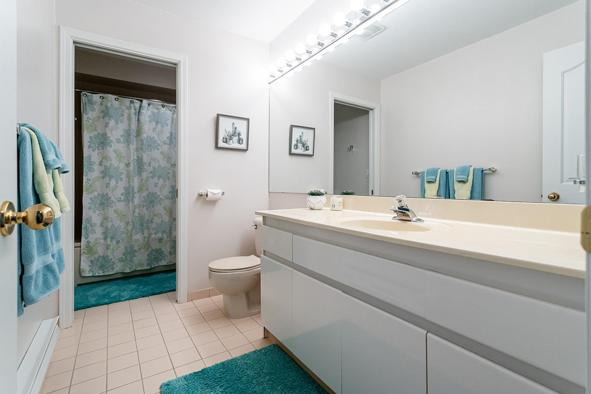 2251 Sorrento Drive, Coquitlam 29