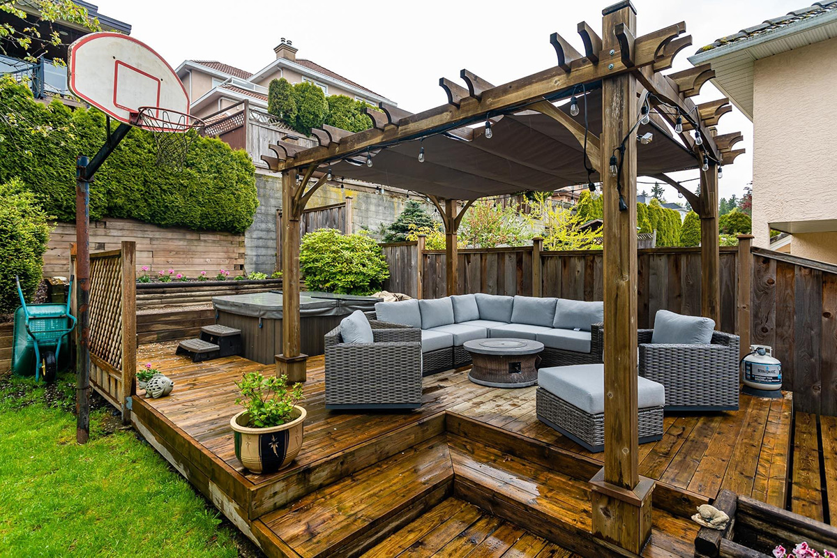 2251 Sorrento Drive, Coquitlam 35