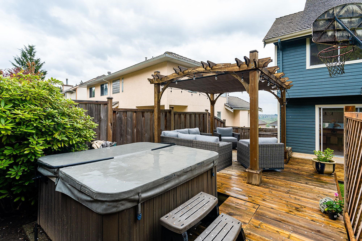 2251 Sorrento Drive, Coquitlam 38