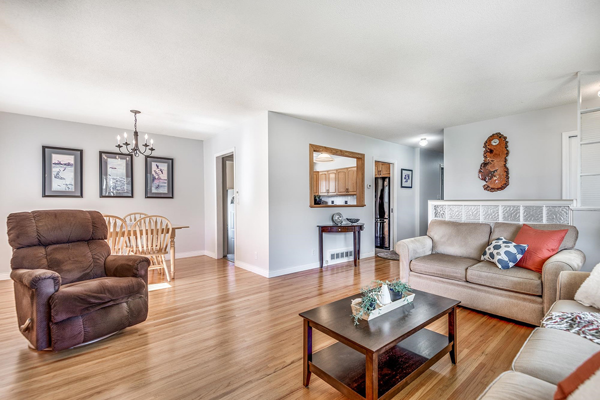 941 Duthie Avenue, Burnaby