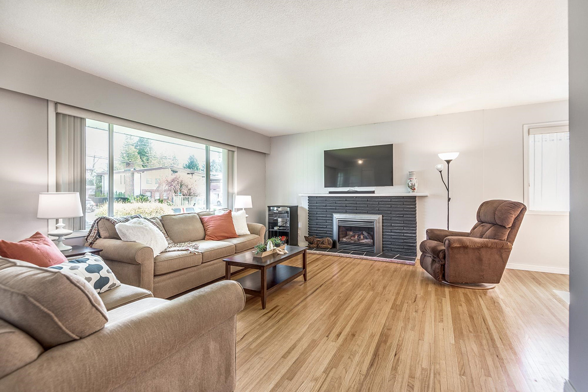 941 Duthie Avenue, Burnaby 2