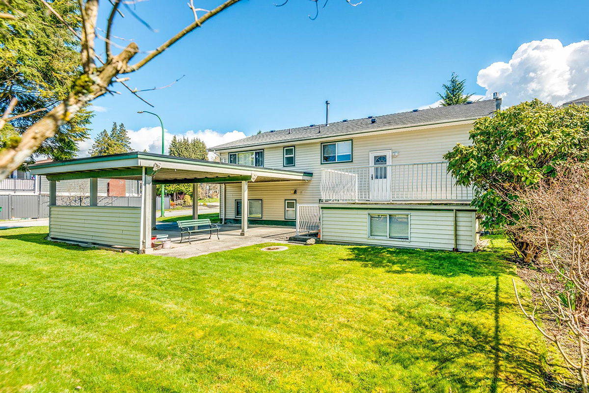 941 Duthie Avenue, Burnaby 23