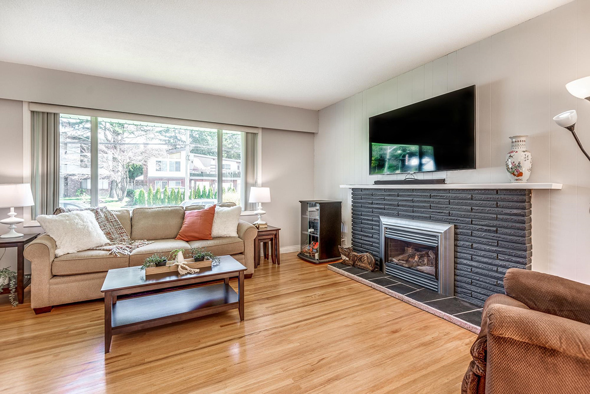 941 Duthie Avenue, Burnaby 3