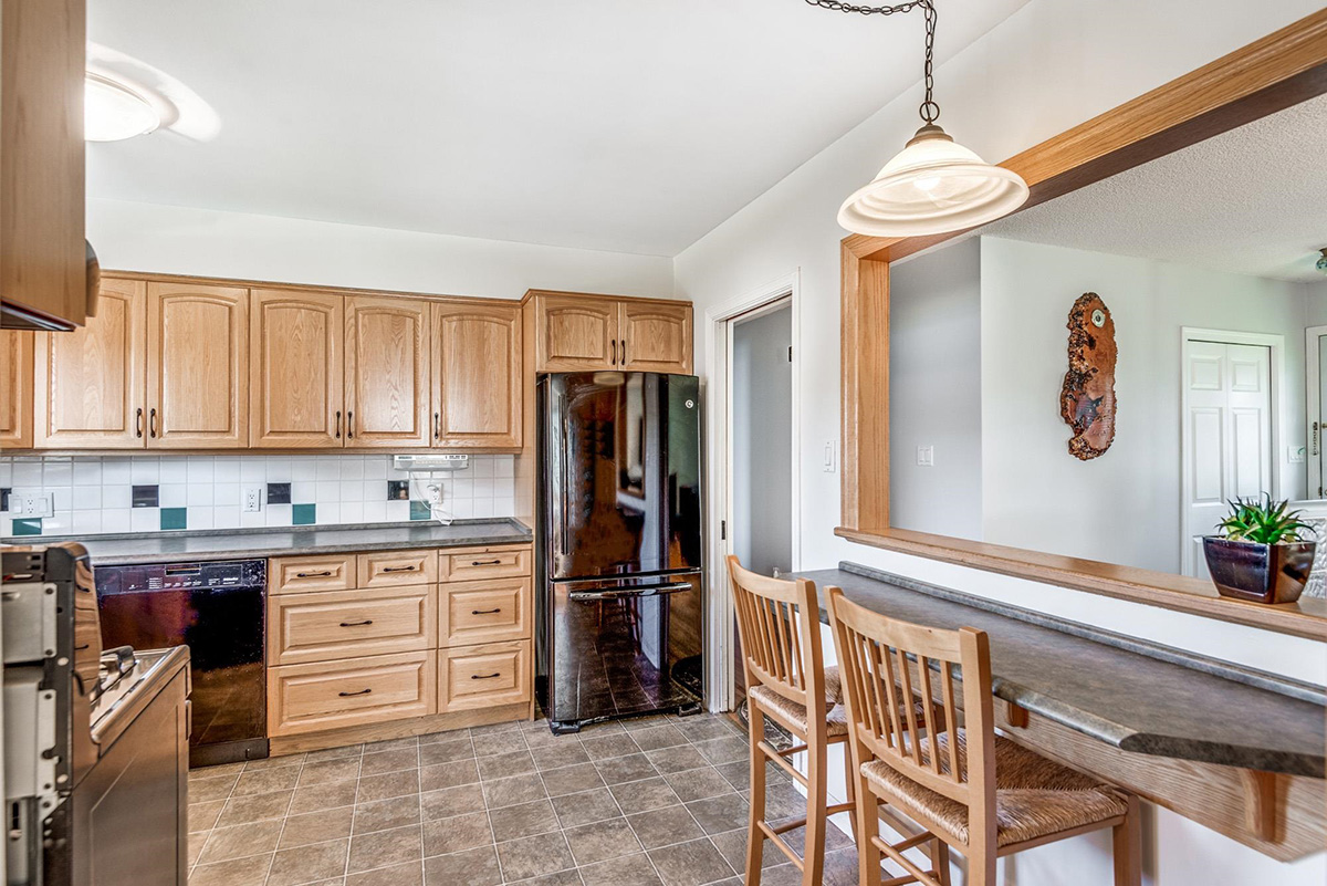 941 Duthie Avenue, Burnaby 6
