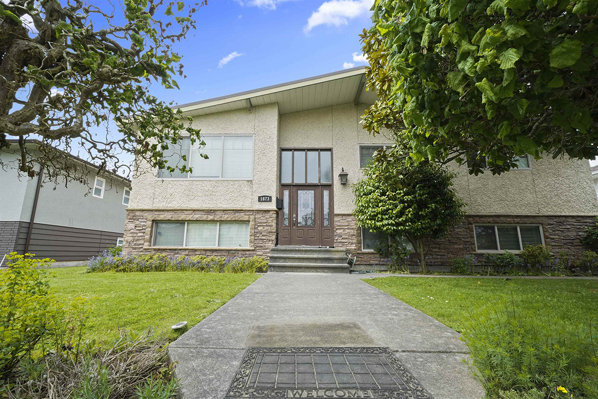 1673 Taralawn Court, Burnaby