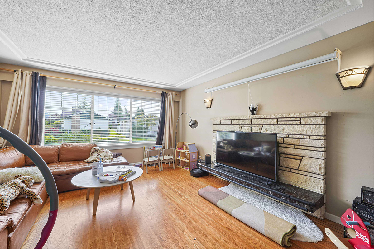 1673 Taralawn Court, Burnaby 7