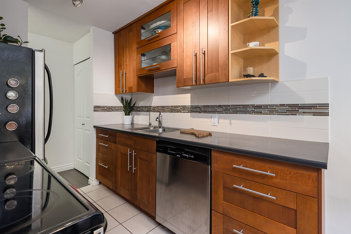 203 428 Agnes Street, New Westminster 13