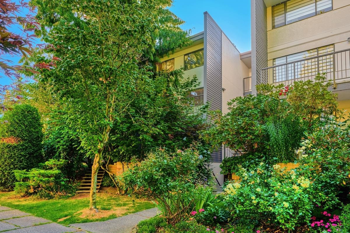 7332 Coronado Drive, Burnaby 2