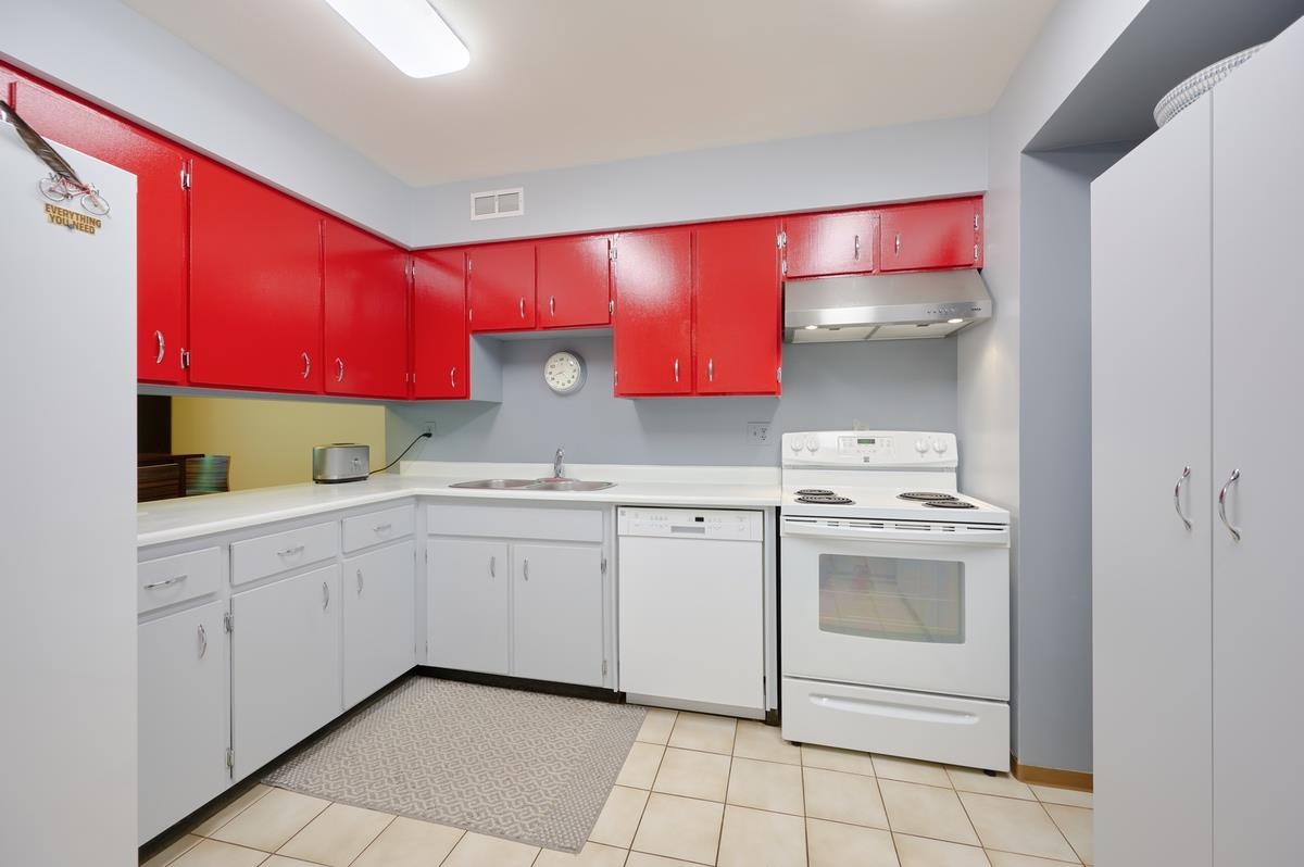 7332 Coronado Drive, Burnaby 4