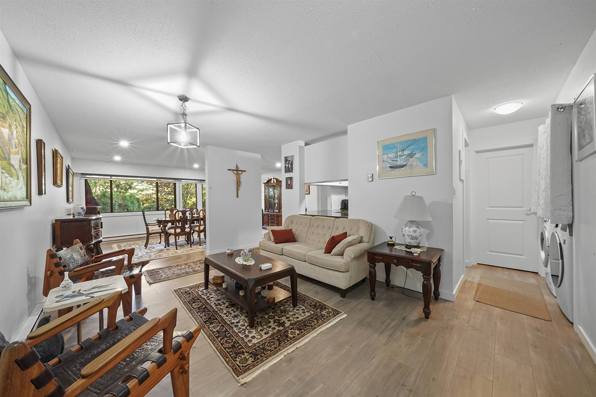 3 7353 Montecito Drive, Burnaby 2