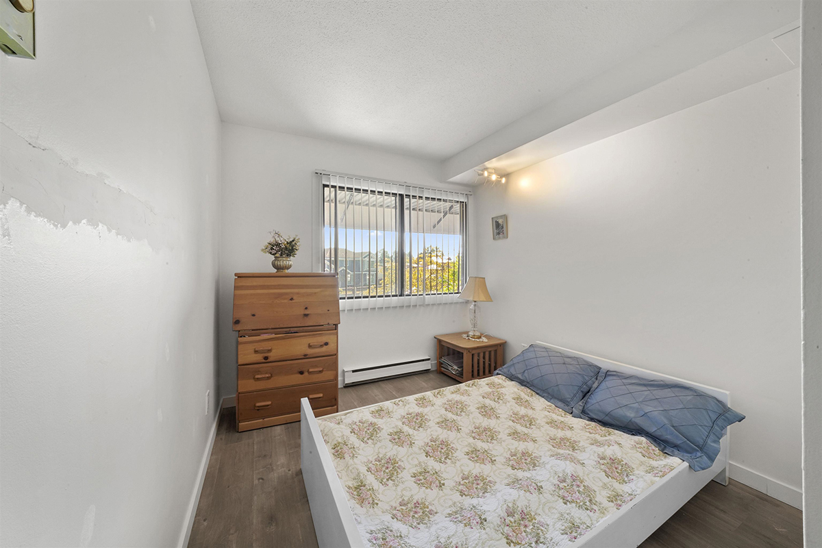 3 7353 Montecito Drive, Burnaby 21