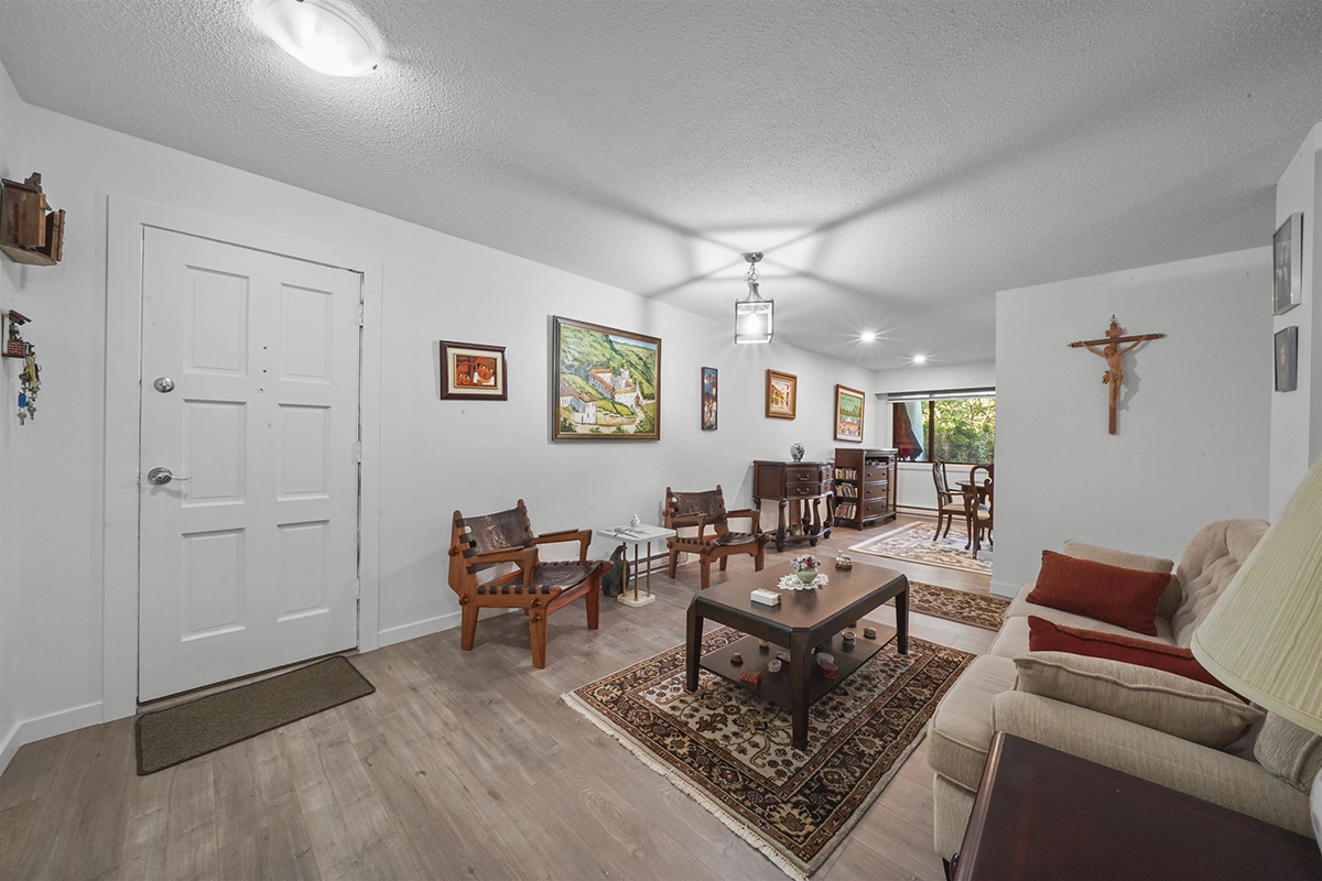 3 7353 Montecito Drive, Burnaby 9