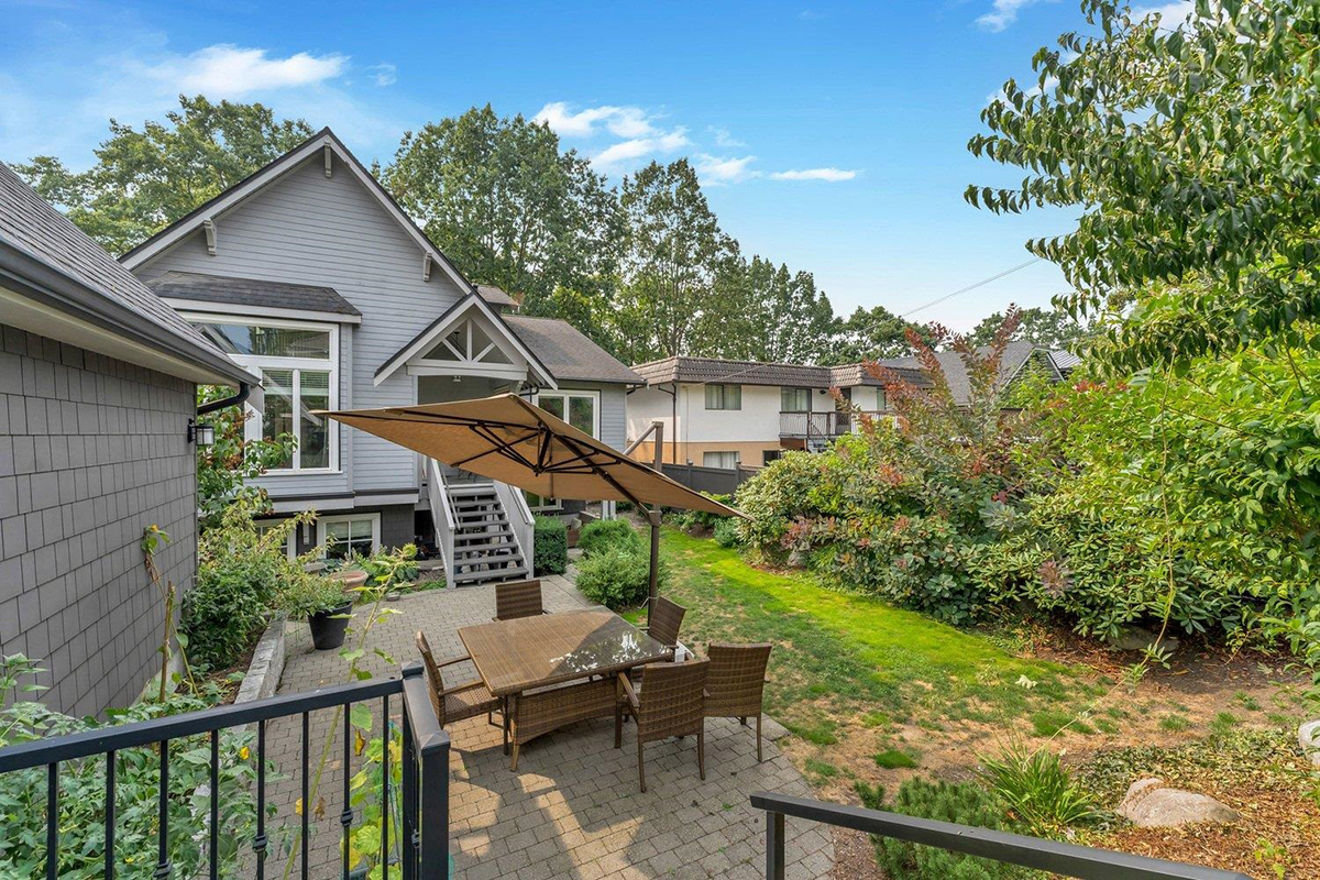 3837 Cambridge Street, Burnaby 34