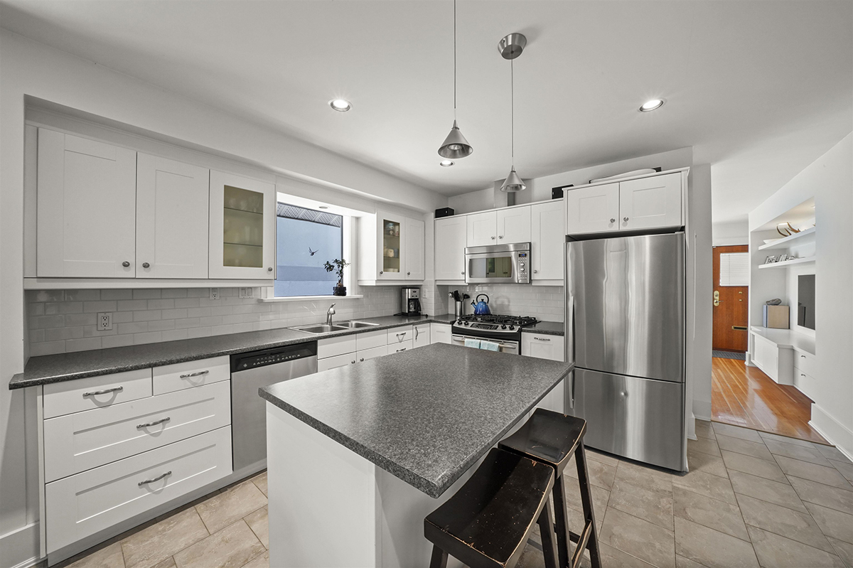 4207 Frances Street, Burnaby 13