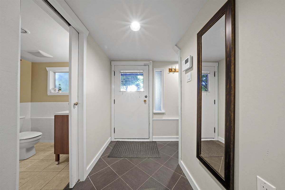 4207 Frances Street, Burnaby 17