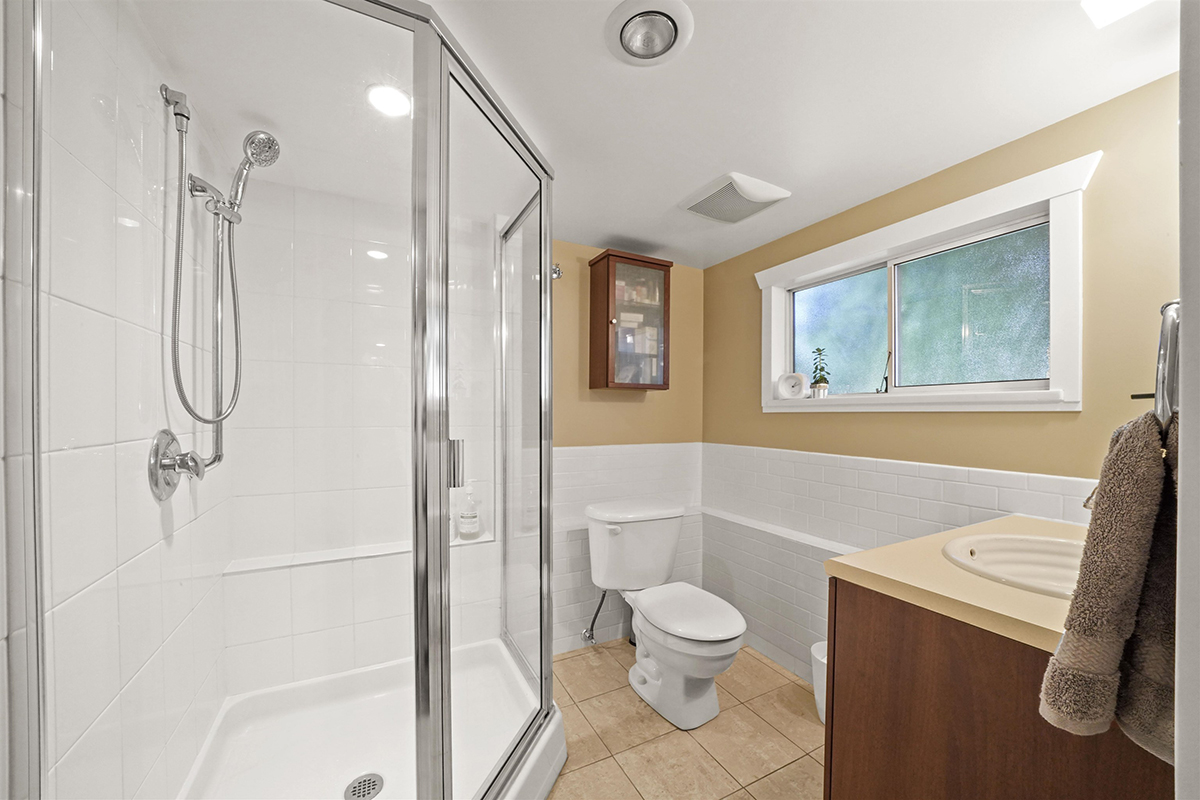 4207 Frances Street, Burnaby 19