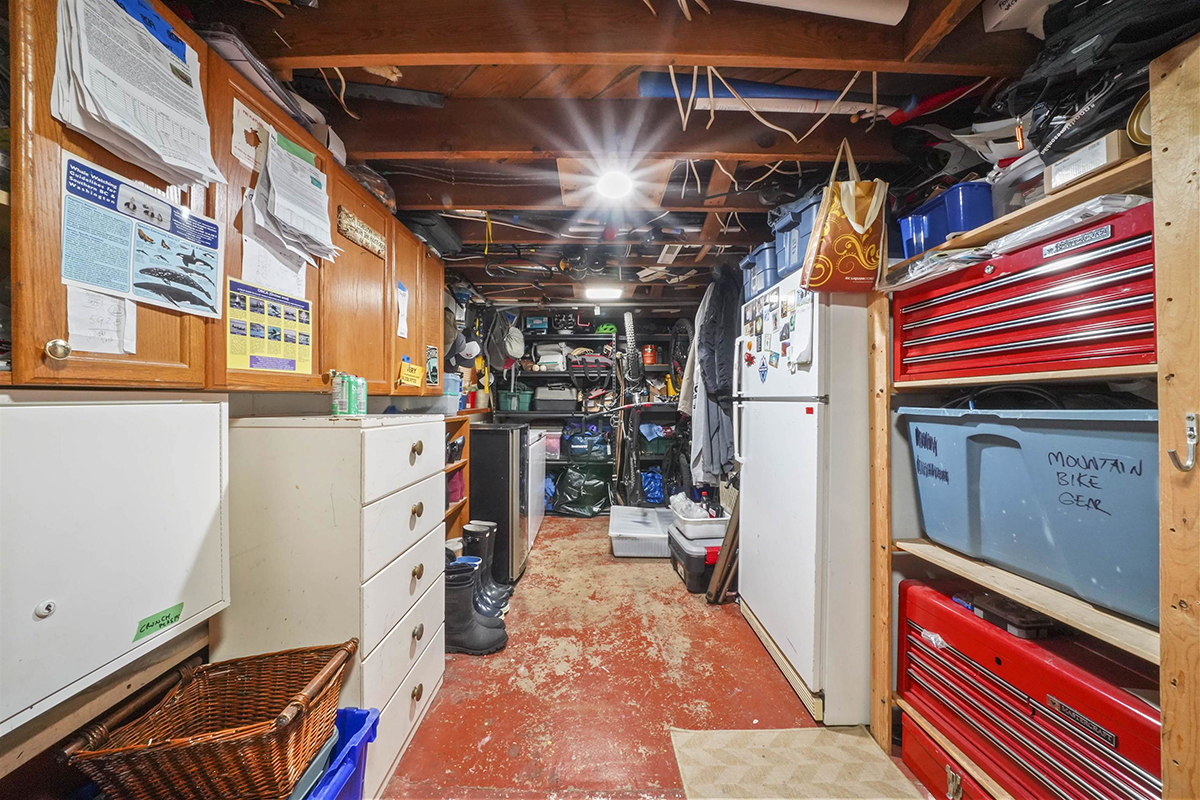4207 Frances Street, Burnaby 25