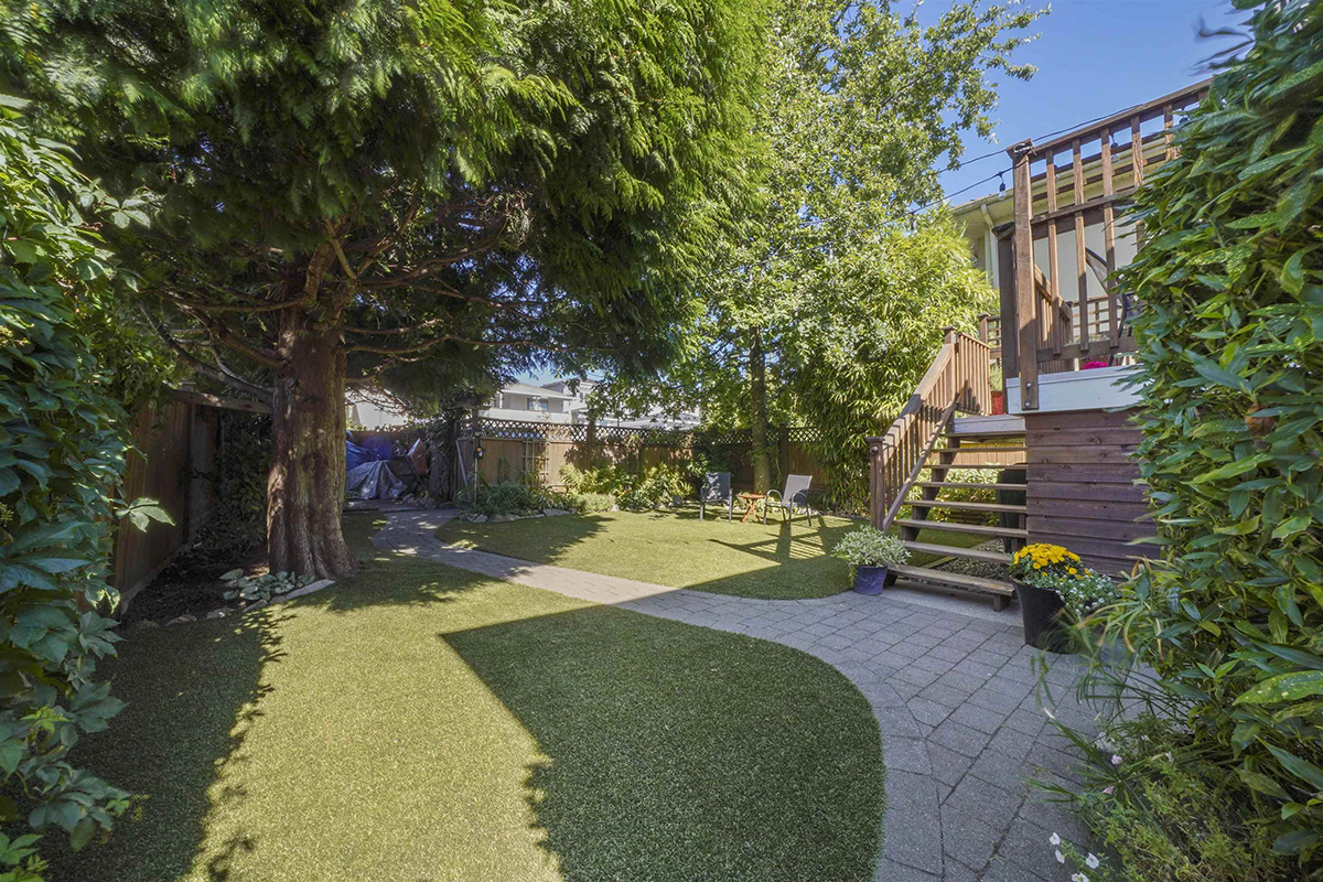 4207 Frances Street, Burnaby 5