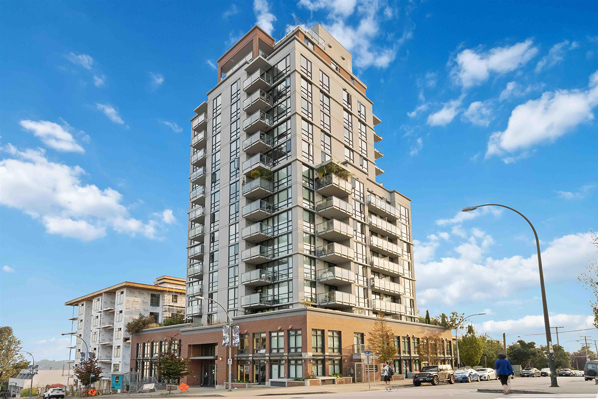 805 258 Sixth Street, New Westminster