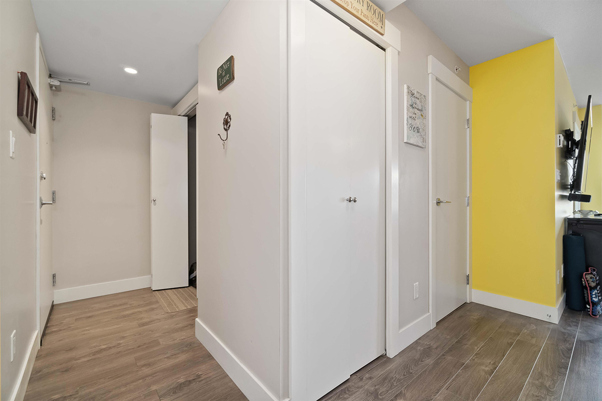 805 258 Sixth Street, New Westminster 3
