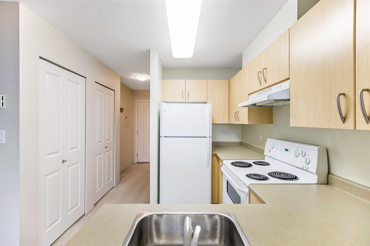 905 3520 Crowley Drive, Vancouver 3