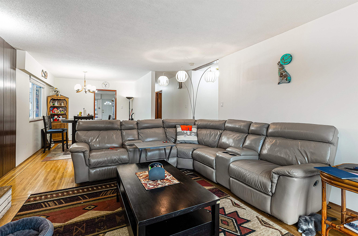 4321 Frances Street, Burnaby 2
