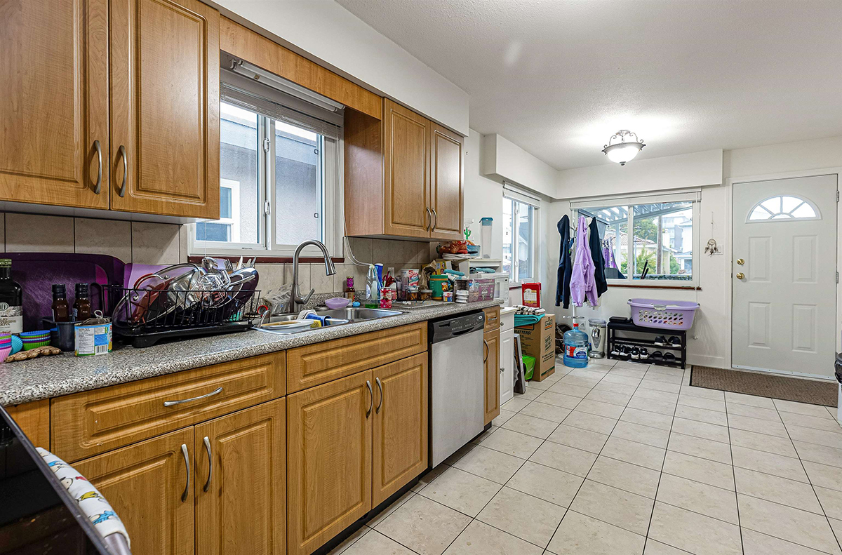 4321 Frances Street, Burnaby 6