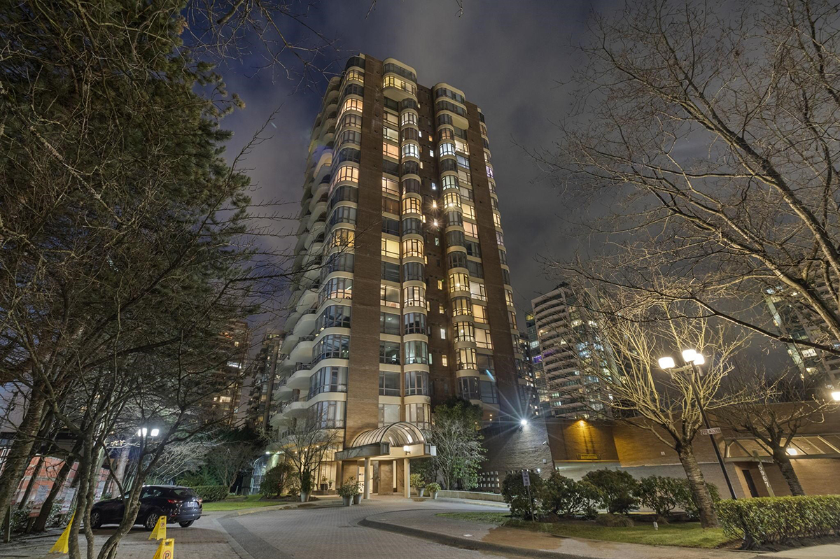 1602 5967 Wilson Avenue, Burnaby