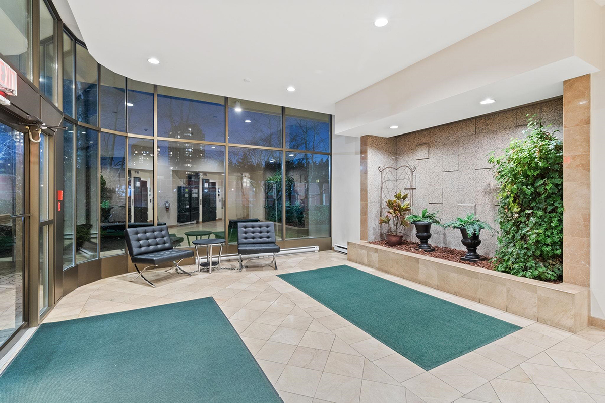 1602 5967 Wilson Avenue, Burnaby 2