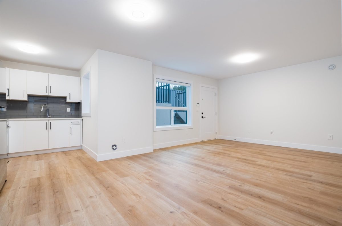 1618 Springer Avenue, Burnaby North 31