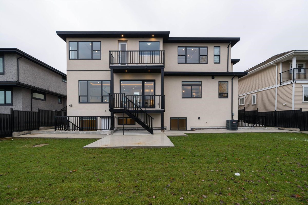 1618 Springer Avenue, Burnaby North 38