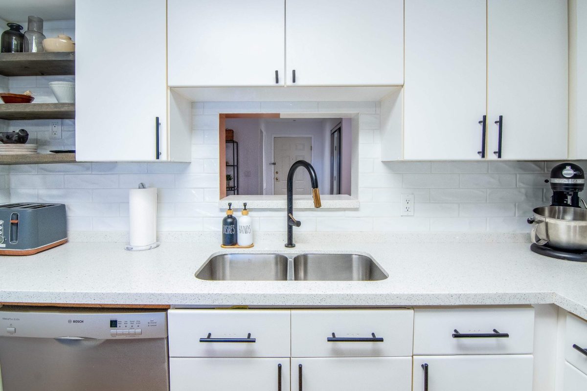 219 3 Rialto Court, New Westminster 9