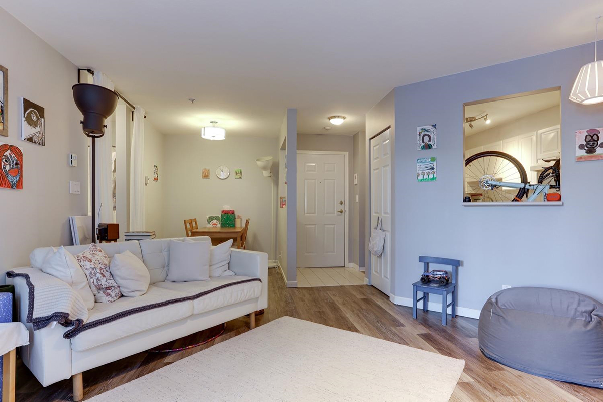205 15268 105 Avenue, Surrey 5
